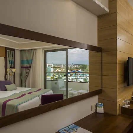 Hotel Dream World Aqua Sidé