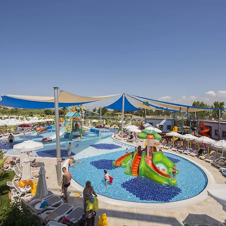 Dream World Aqua Hotel