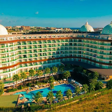 Dream World Aqua Hotel 5*