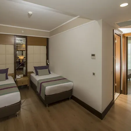 Dream World Aqua 5* Side