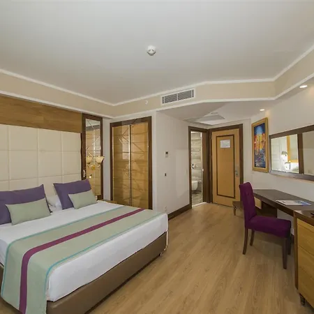 Dream World Aqua Hotel