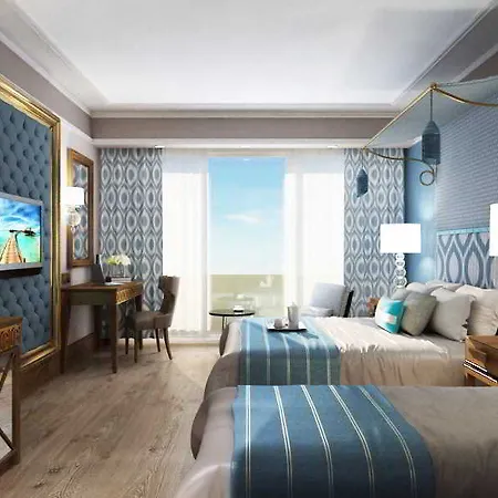 Dream World Aqua Hotel 5*