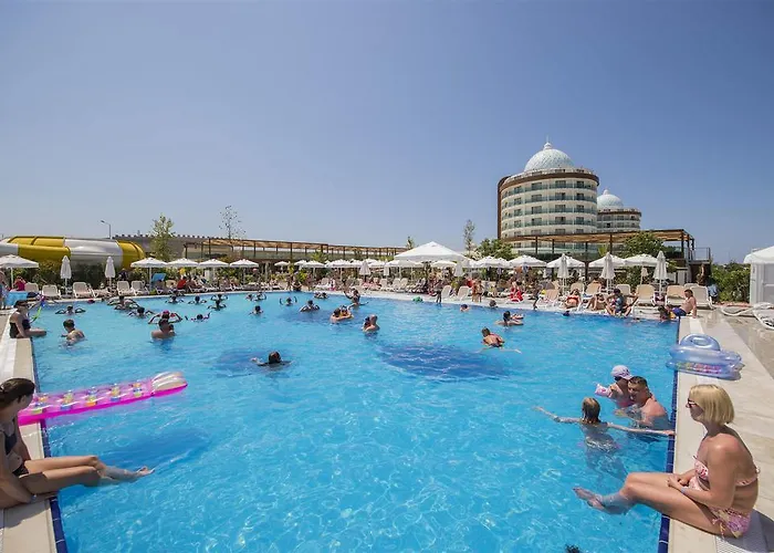 Otel Dream World Aqua 5*