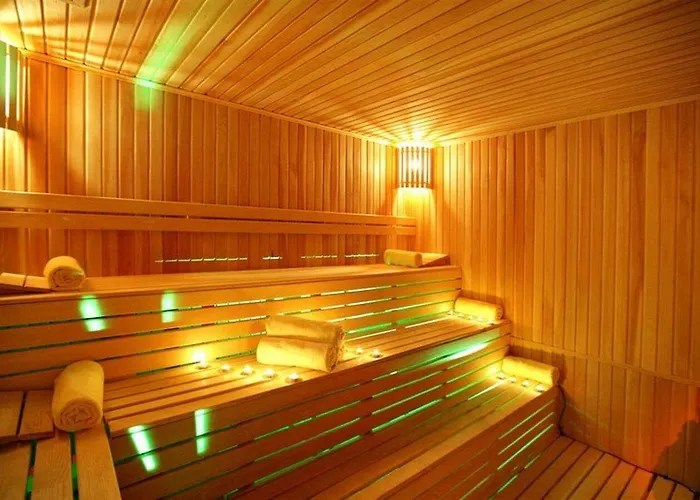 Dream World Aqua Otel 5*