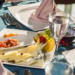 Hotel Dream World Aqua 5*