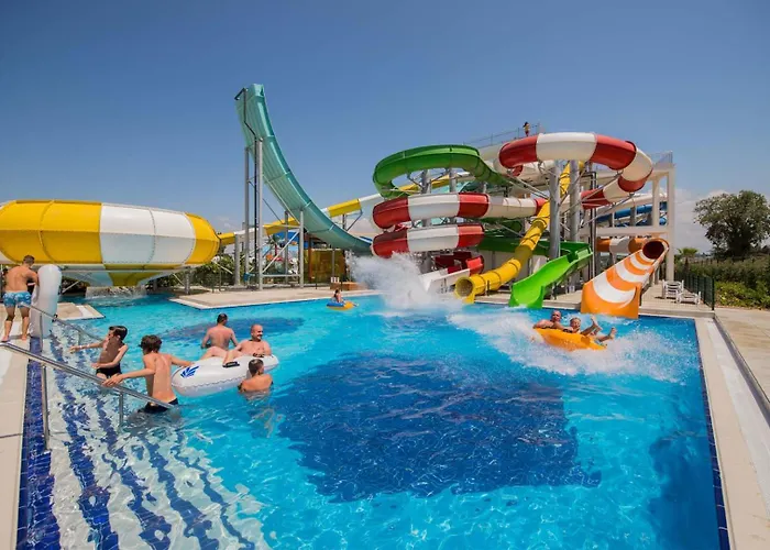 Hotel Dream World Aqua 5*