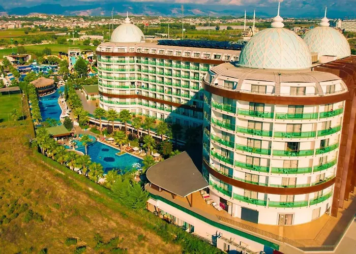 Dream World Aqua Hotel 5*