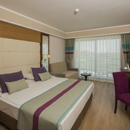 Dream World Aqua Otel