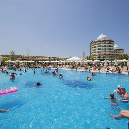 Otel Dream World Aqua 5*